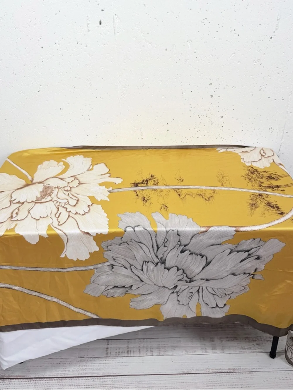 Lot of 2 Unbranded Large Yellow and Beige and Silk Yellow Red Green Silk